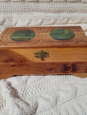 Vintage 1940's Italian Dovetail Carved Cedar Chest Jewelry Box Mirror 10.5 Inch